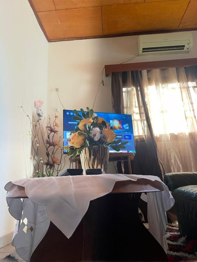 Km'S Cozy Spacious Calm Appart Meuble Yaounde Bagian luar foto